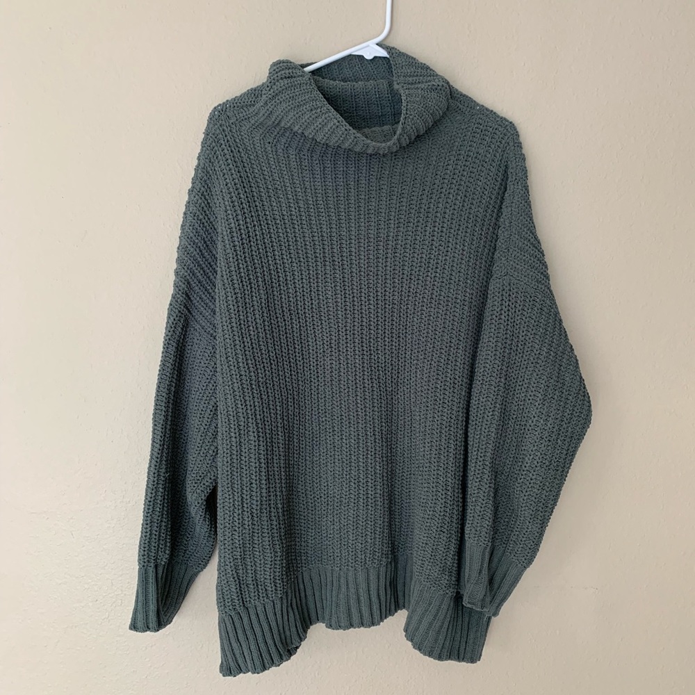 American Eagle Mock Neck Turtleneck Sweater Green